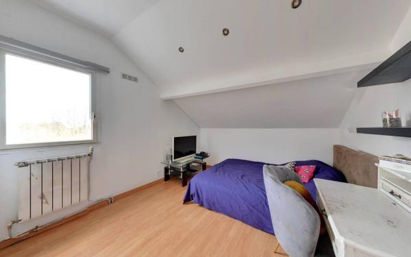 Appartement à vendre    5 pièces • 98 m2 Roissy-en-Brie