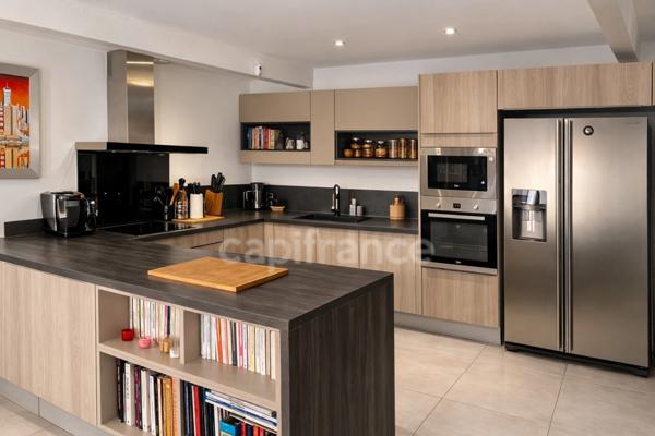 Dernier étage – Grand duplex T4 de 147 m² avec parking – Cuisine coup de cœur ✨