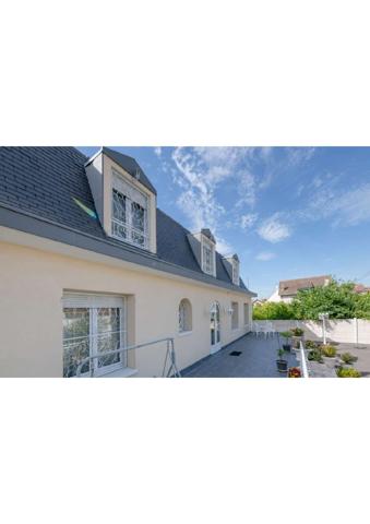 Maison à vendre 10 pièces 367 m² Melun