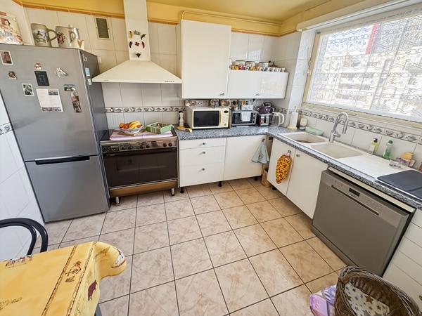 Appartement 4 pièces à vendre à Melun - Exclusivité ERA SAINT AMBROISE