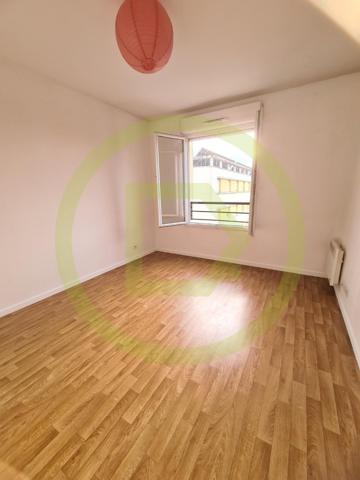 Appartement à VIGNEUX SUR SEINE (91270)