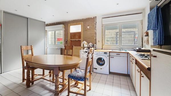 Maison avec jardin, garage et beau potentiel à noyelles-godault !