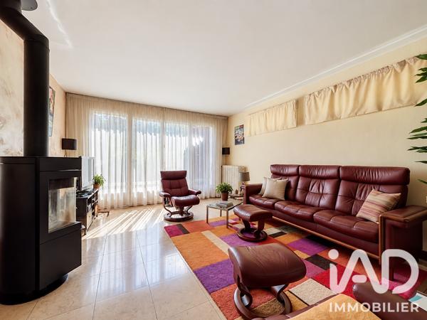 Maison à vendre 9 pièces 184 m² Boussy-Saint-Antoine