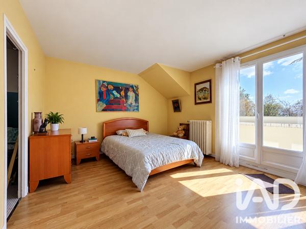 Maison à vendre 9 pièces 184 m² Boussy-Saint-Antoine