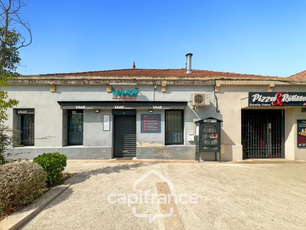 Investissement sur Charleval : HAUT DE MAISON : de 60 m2 + terrasse de 24 m2 + garage 21 m2 en plein coeur du village , travaux de finitions à prévoir