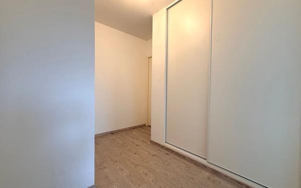 Appartement à louer    2 pièces •  Armentières