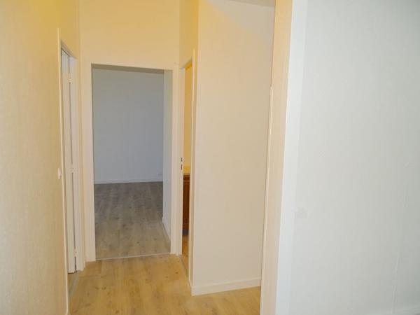 A VENDRE APPARTEMENT DE TYPE 3 LOUE - SECTEUR BORDEAUX VICTOIRE / CAPUCINS , Bordeaux A VENDRE APPARTEMENT DE TYPE 3 LOUE - SECTEUR BORDEAUX VICTOIRE / CAPUCINS , Bordeaux