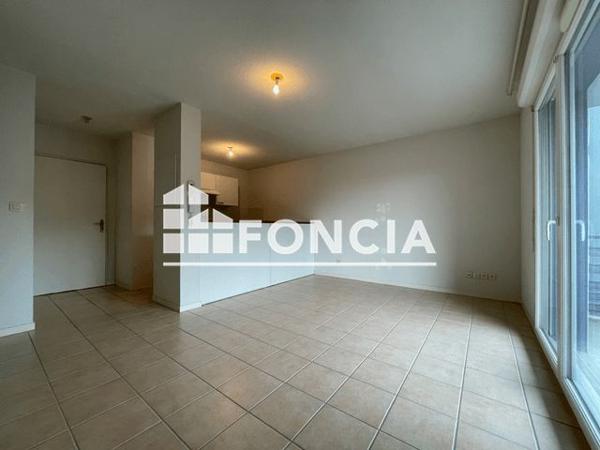 Location Appartement 2 pièces 41.42 m² - 2,4,6 RUE SIMONE VEIL Saint Astier 24110