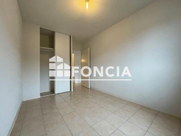 Location Appartement 2 pièces 41.42 m² - 2,4,6 RUE SIMONE VEIL Saint Astier 24110