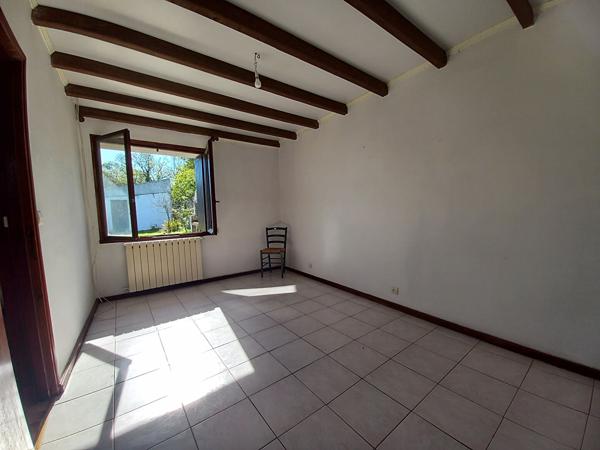 Maison avec annexe indépendante - Un beau potentiel entre océan et nature