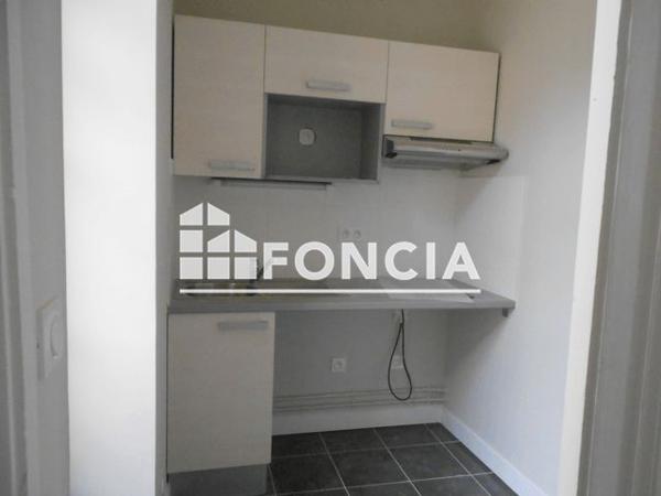 Location Studio 27.05 m² - 110 GRANDE RUE Le Mans 72000