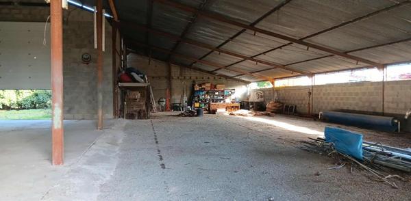 GRANDE MAISON FAMILIALE AVEC SES DEPENDANCES