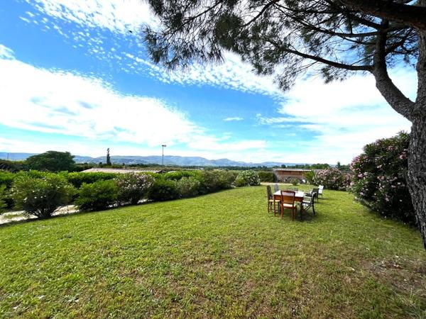 Maison 8 pièces - 245 m² Exclusivité efficity