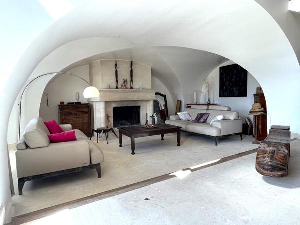 Maison 8 pièces - 245 m² Exclusivité efficity