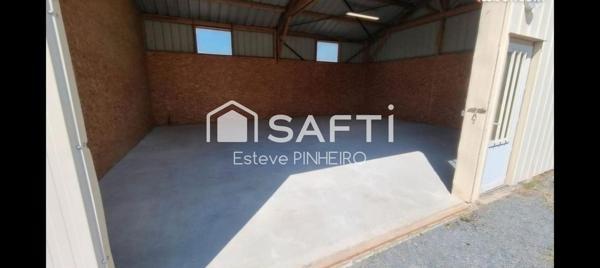 BÂTIMENT DE STOCKAGE DE 300 m² SUR TERRAIN CLOS DE 1 298 m²