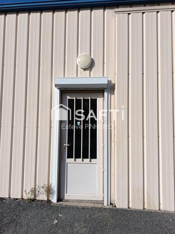 BÂTIMENT DE STOCKAGE DE 300 m² SUR TERRAIN CLOS DE 1 298 m²