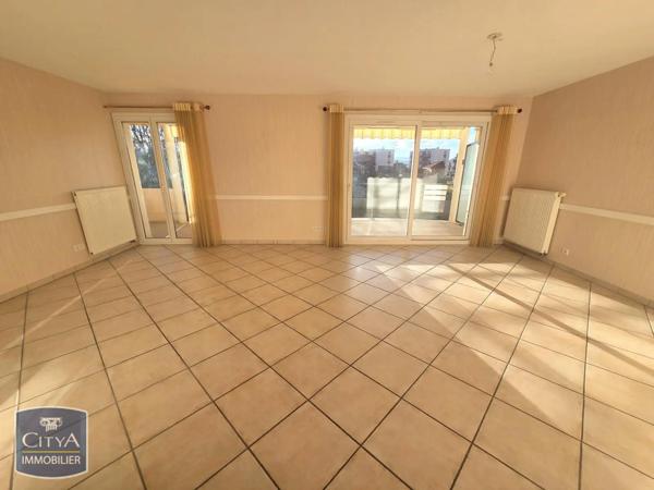 Appartement à louer 3 pièces 78.3m²