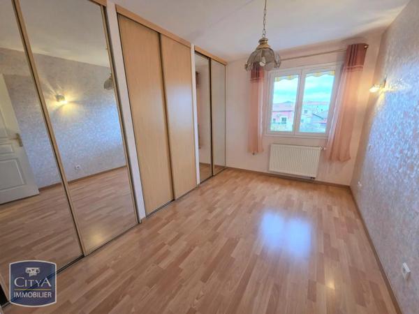 Appartement à louer 3 pièces 78.3m²