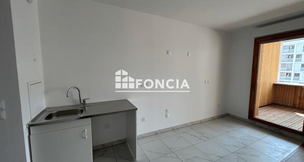 Location Appartement 2 pièces 46.1 m² - Bussy-saint-georges 77600
