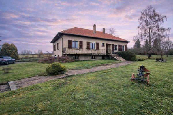 Magnifique pavillon de 160m2 sur 3800 M2 de terrain