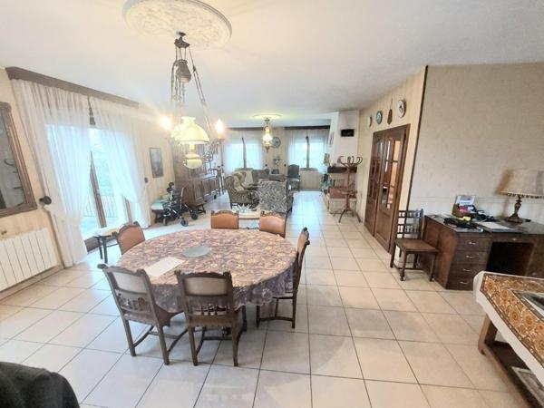 Magnifique pavillon de 160m2 sur 3800 M2 de terrain