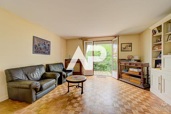 Maison Rueil Malmaison 5 pièce(s) 104 m² €715 000 ** - Référence 19964