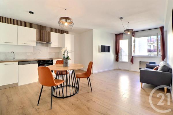Appartement T3 à vendre  3 pièces - 48,17 m2 ST RAPHAEL - 83