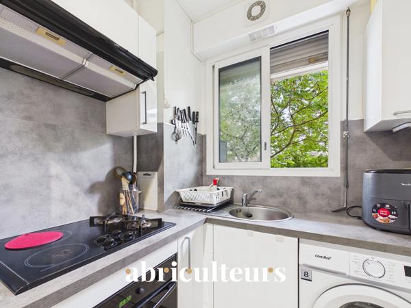 Appartement 2 pièces avec terrasse sur jardin en vente à Levallois-Perret 92300