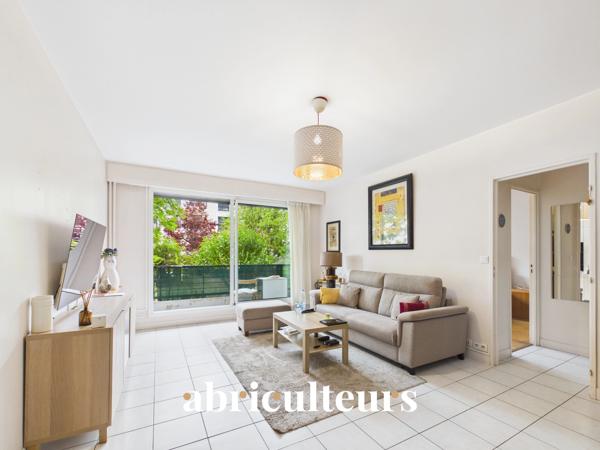 Appartement 2 pièces avec terrasse sur jardin en vente à Levallois-Perret 92300