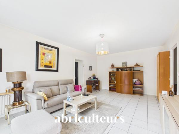 Appartement 2 pièces avec terrasse sur jardin en vente à Levallois-Perret 92300