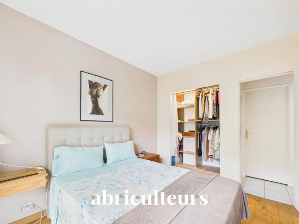 Appartement 2 pièces avec terrasse sur jardin en vente à Levallois-Perret 92300