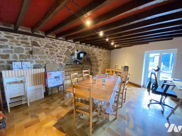 A VENDRE - MAISON EN PIERRES - LUITRE DOMPIERRE