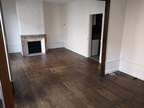 Immeuble de rapport avec 3 appartements, caves, grenier 19000 TULLE