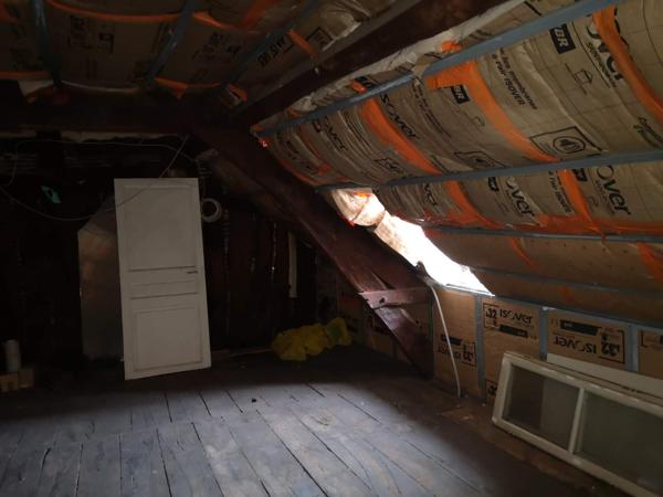 Immeuble de rapport avec 3 appartements, caves, grenier 19000 TULLE