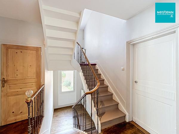 Appartement en duplex - Montbrison 5 pièce(s) - 188 m² - 3 chambres - garage - cave - cour privative
