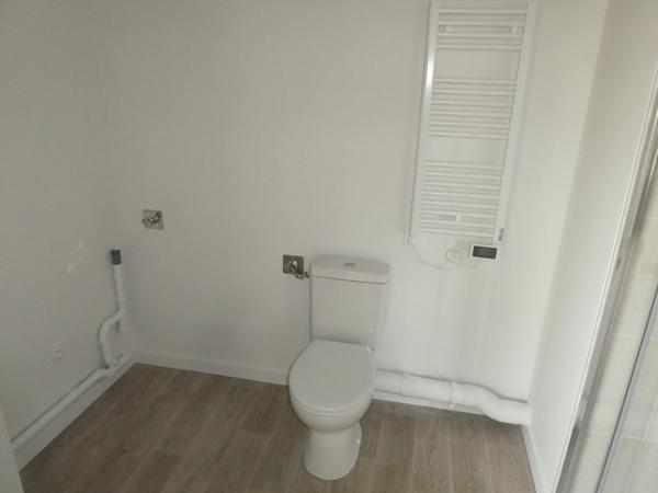 Grand studio neuf à louer 34,81 M2