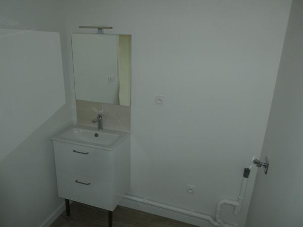 Grand studio neuf à louer 34,81 M2