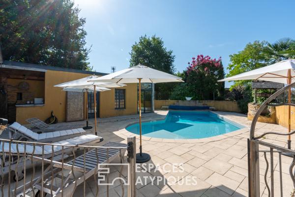 Ancien corps de ferme rénové avec piscine aux portes de Rennes