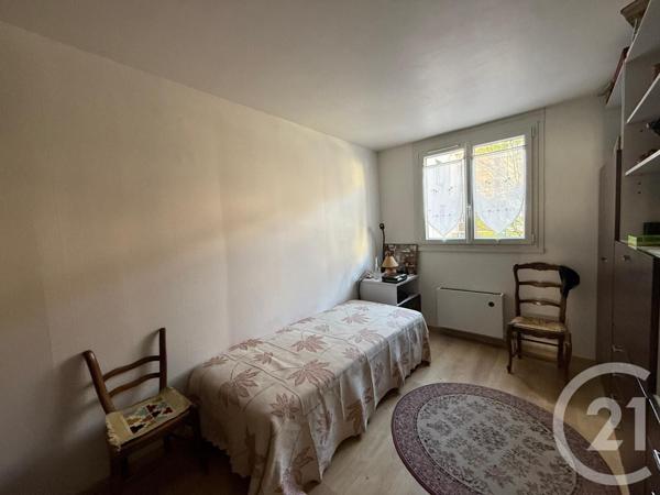 Appartement F4 à vendre  5 pièces - 83,61 m2 GENNEVILLIERS - 92