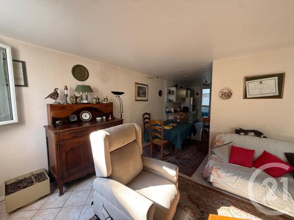 Appartement F4 à vendre  5 pièces - 83,61 m2 GENNEVILLIERS - 92