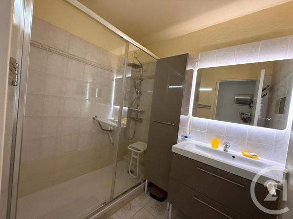 Appartement F4 à vendre  5 pièces - 83,61 m2 GENNEVILLIERS - 92