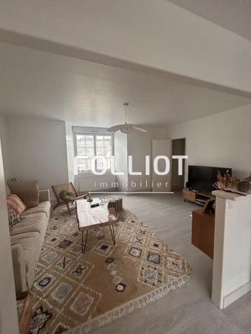 A LOUER - Proximité centre ville de VIRE, appartement T4 de 85,28 m² EN PARFAIT ÉTAT