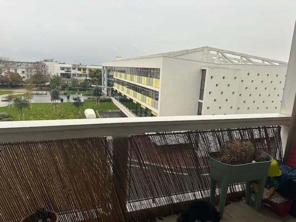 Royan (17200) 

bel appartement royan avec apercu mer