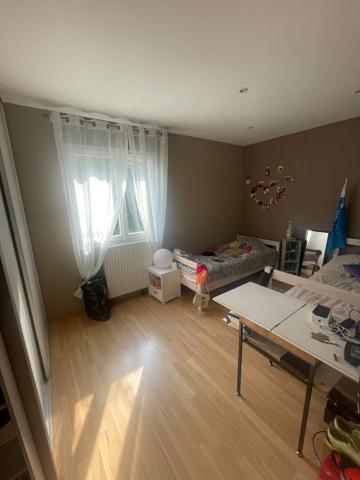 APPARTEMENT T4 + garage+ terrain - PAS DE FRAIS D'AGENCE