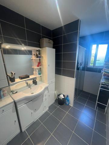 APPARTEMENT T4 + garage+ terrain - PAS DE FRAIS D'AGENCE