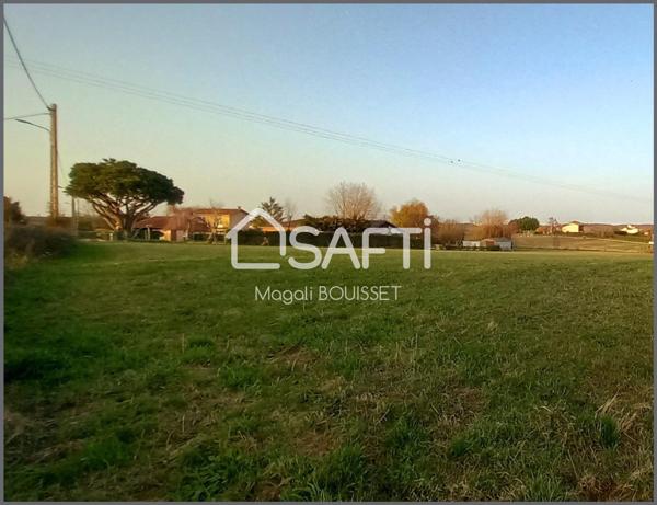 Terrain constructible de 1475m² et 1790m² agricole.