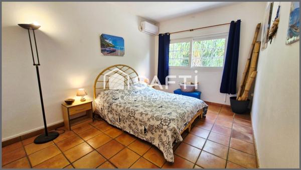 Villa T4 avec jardin et piscine