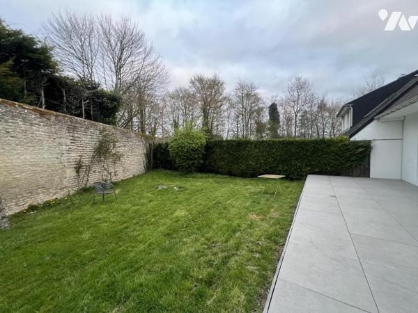 CAEN RIVE GAUCHE - Quartier résidentiel - Maison - 3 chambres - bureau - Garage - Terrain.