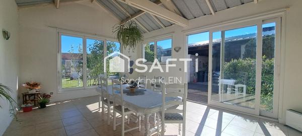 Maison 158 m², 7 pièces, avec véranda, garage et préau