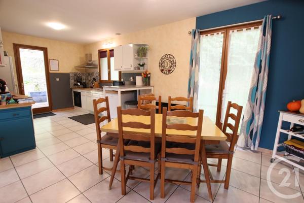 Maison à vendre  7 pièces - 154,88 m2 CHAMPCEVINEL - 24